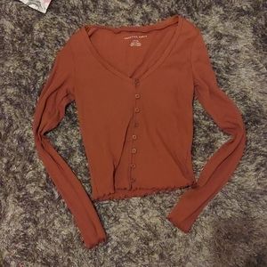 warm American eagle long sleeve tee !